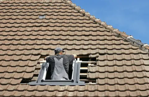 Pose de velux - La Bastidonne
